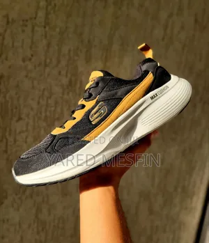 Photo - Sketchers Go Walk