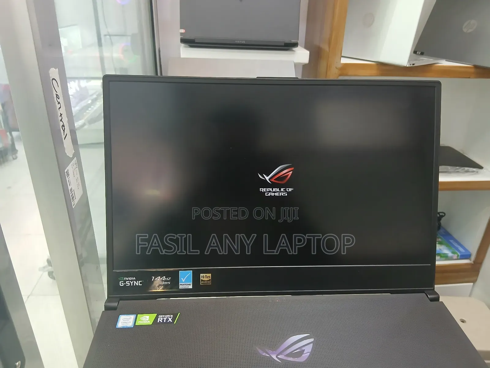 Laptop Asus ROG Strix G17 16GB Intel Core I7 SSD 1T
