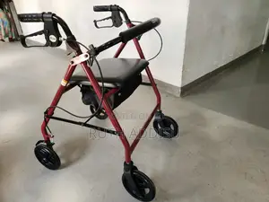 Photo - Four Wheel With Frame Walker材你walker貿與walker並非walker篇章walker