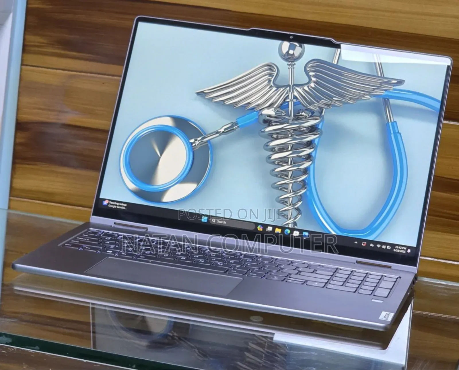 New Laptop Lenovo Yoga 7i 16GB Intel Core I7 SSD 512GB