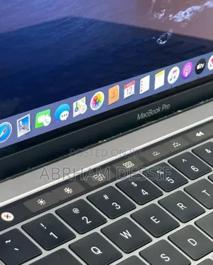 Photo - New Laptop Apple MacBook Pro 8GB Intel Core I5 SSD 256GB