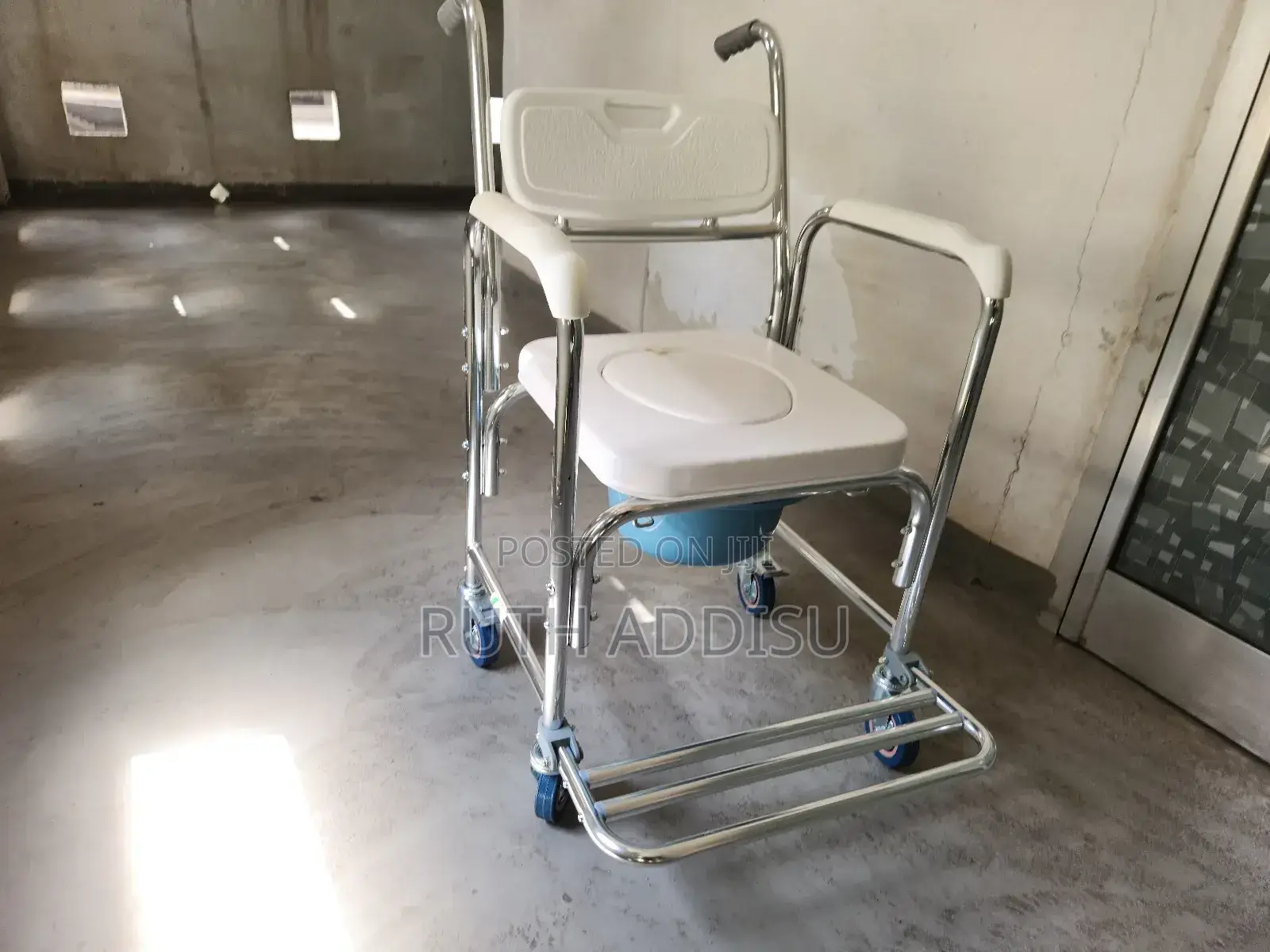 Commode Wheelchair墙囂wheelchair Commod3肴祟commode Wheelchair