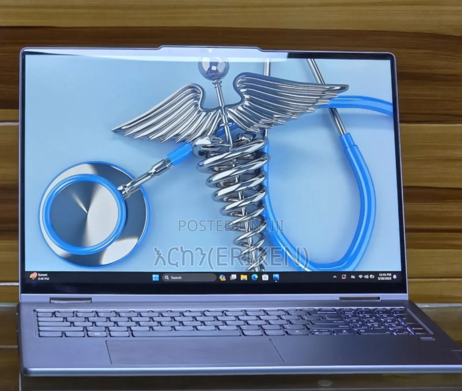 New Laptop Lenovo Yoga 7i 16GB Intel Core I7 SSD 512GB