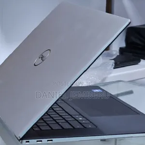 Photo - New Laptop Dell XPS 13 16GB Intel Core I7 SSD 1T