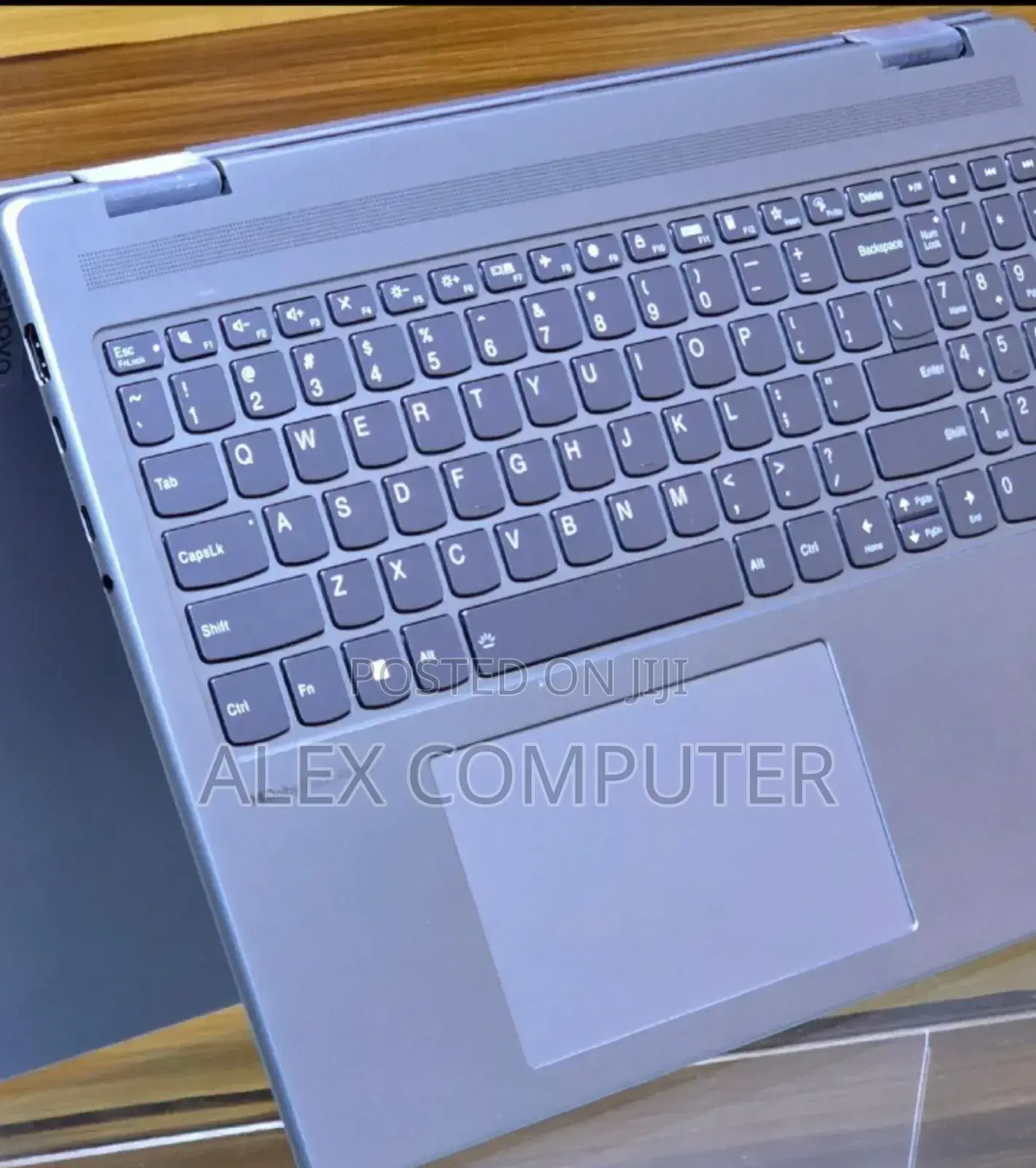 New Laptop Lenovo Yoga 7i 16GB Intel Core I7 SSD 512GB