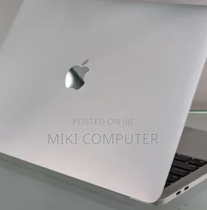 New Laptop Apple MacBook Pro 2022 M2 8GB Intel SSD 256GB