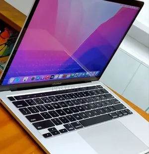 New Laptop Apple MacBook Pro M1 8GB Intel SSD 512GB