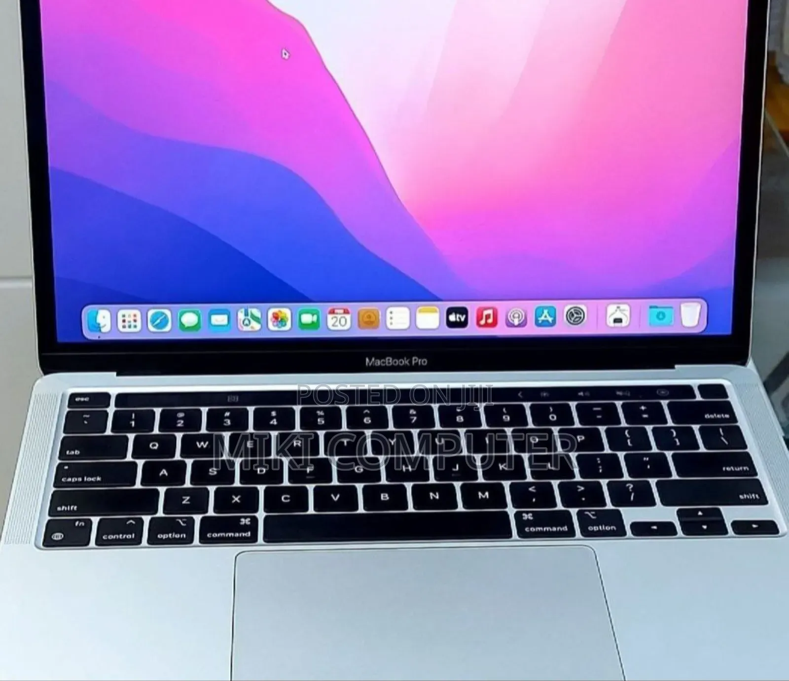 New Laptop Apple MacBook Pro M1 8GB Intel SSD 512GB