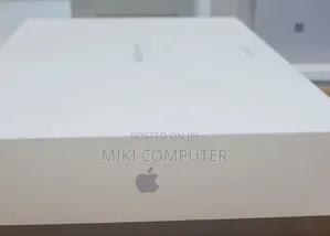 New Laptop Apple MacBook Pro 2023 M2 16GB Intel SSD 4T