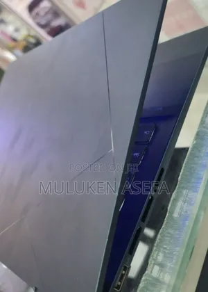 New Laptop Asus ZenBook 13 UX331UN 16GB Intel Core I7 SSD 512GB