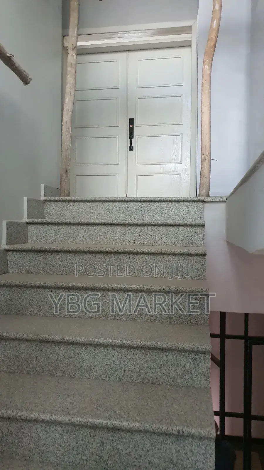 Furnished 3bdrm Penthouse in Pent House, Yeka for sale