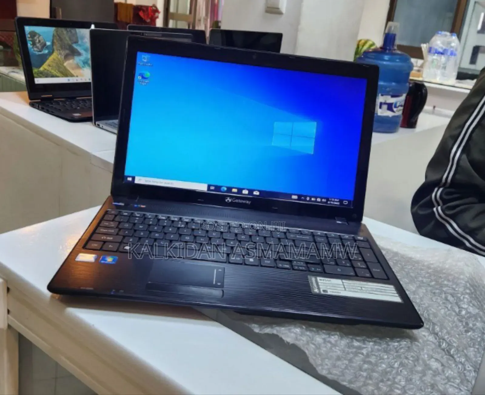 New Laptop Gateway CX200S 4GB Intel Core I5 SSD 160GB