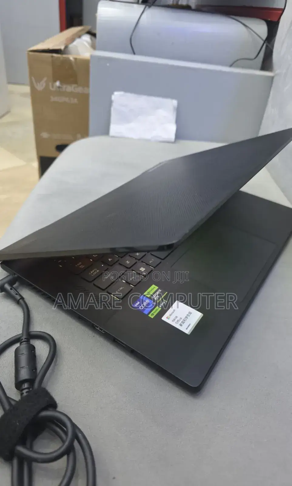 New Laptop Asus 16GB Intel Core I9 SSD 1T