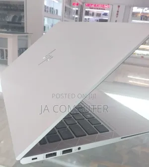 New Laptop HP EliteBook 840 G8 16GB Intel Core I5 SSD 512GB