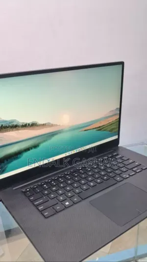 Photo - New Laptop Dell XPS 15 16GB Intel Core I7 SSD 512GB