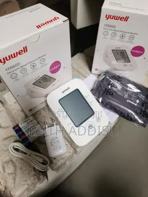 Photo - Bold Blood Pressuer Monitor Digital當