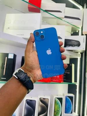 Apple iPhone 13 128 GB