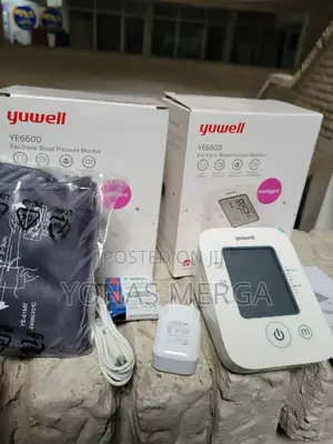 Photo - Upper Arm Blood Pressure Monitor燉٤0 to 280 Mmhg٨٧bp Monitor