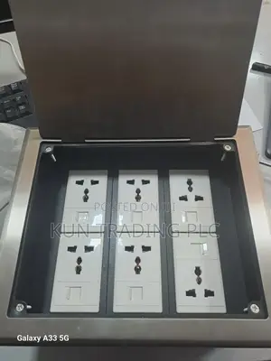 Floor Box 6data + 6socket