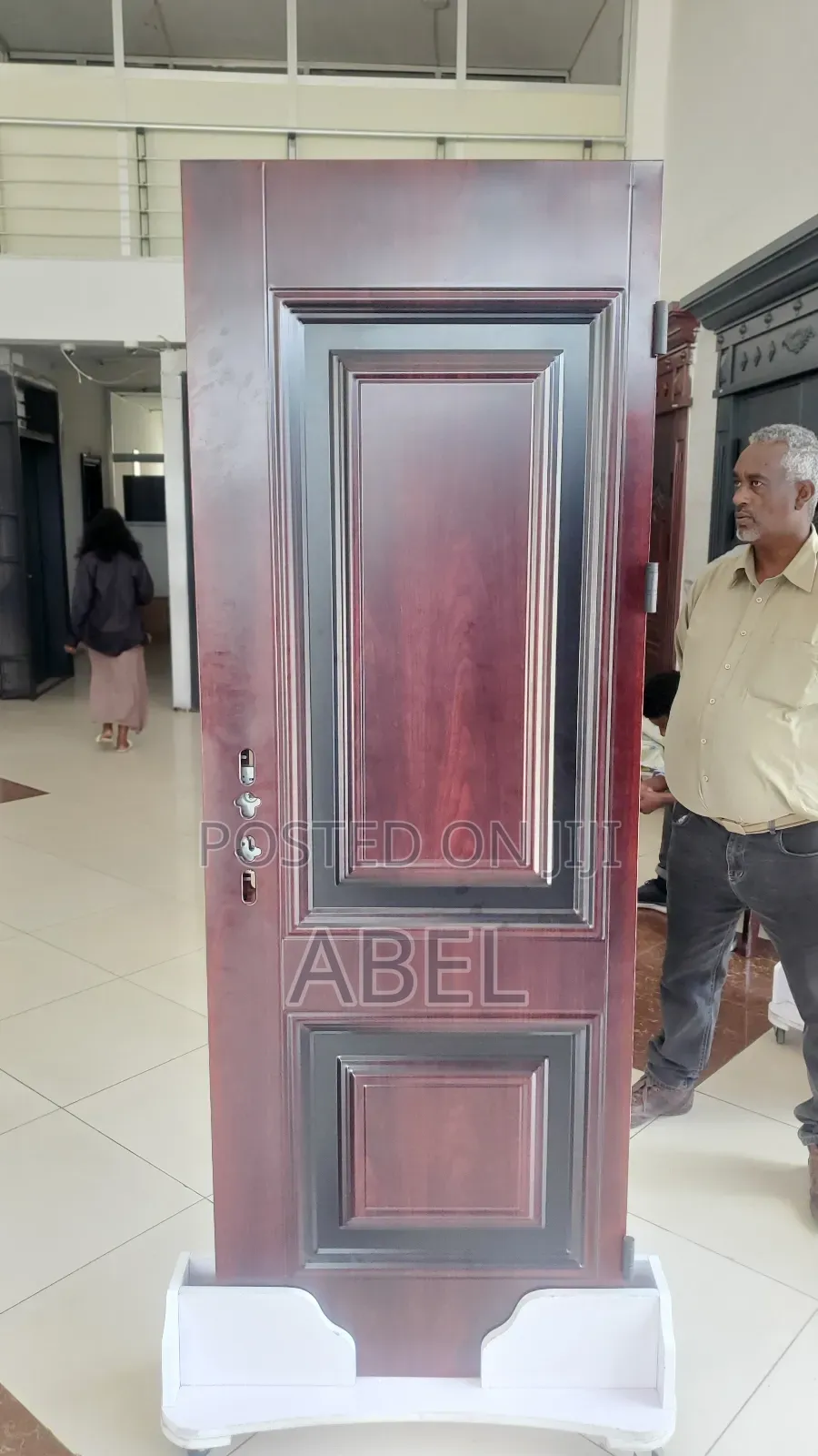 ዘመናዊና ግዜውን የዋጁ በሮች አሉን