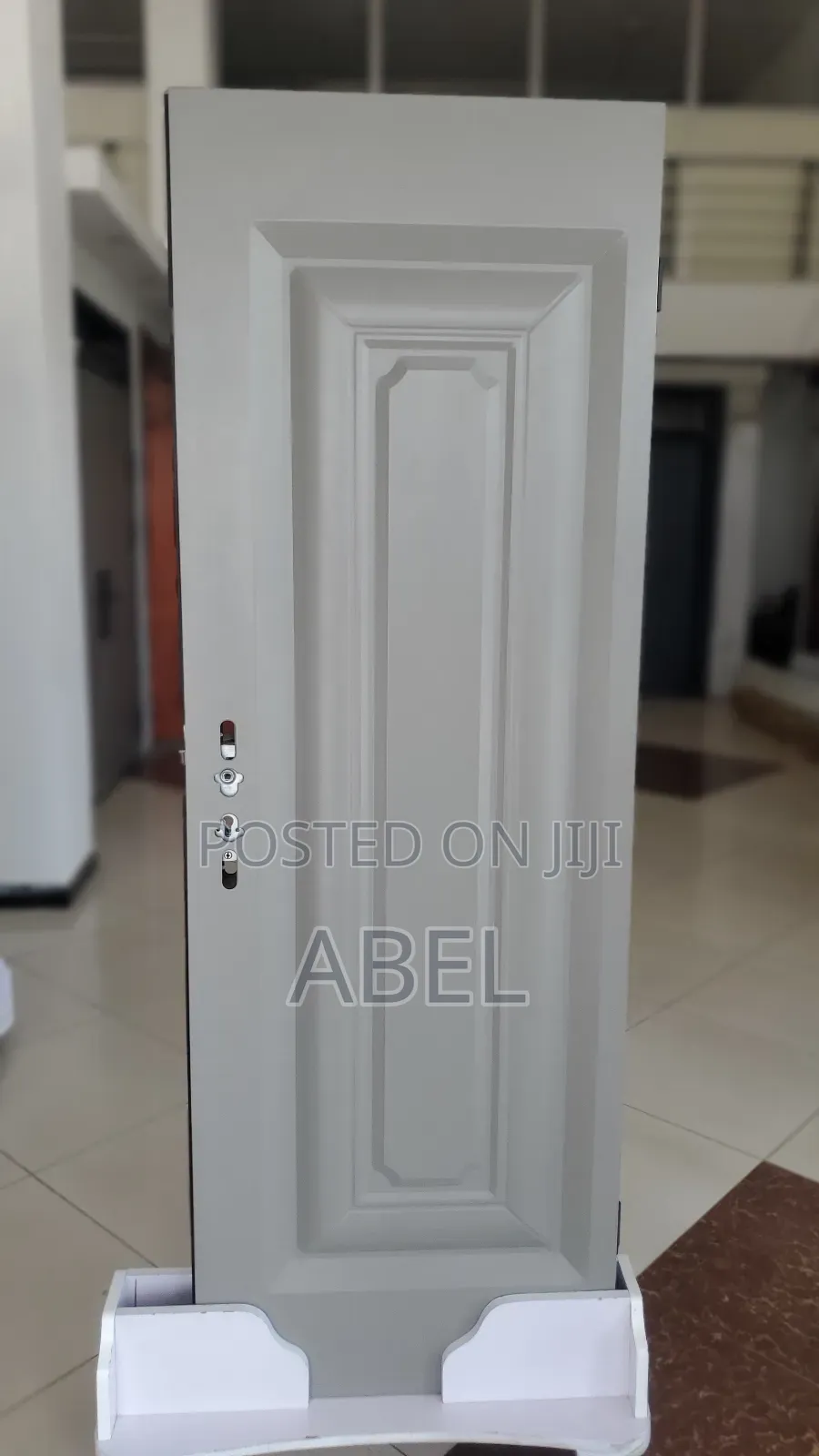 ዘመናዊና ግዜውን የዋጁ በሮች አሉን