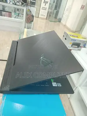 New Laptop Asus ROG Strix G15 16GB Intel Core I7 SSD 1T