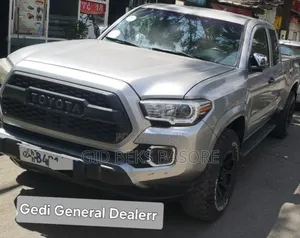 Toyota Tacoma 2017 Silver