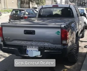 Toyota Tacoma 2017 Silver