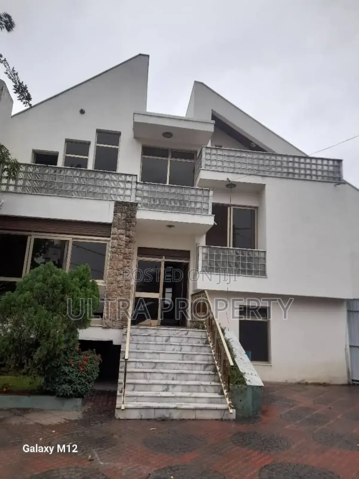 4bdrm House in Bole for rent