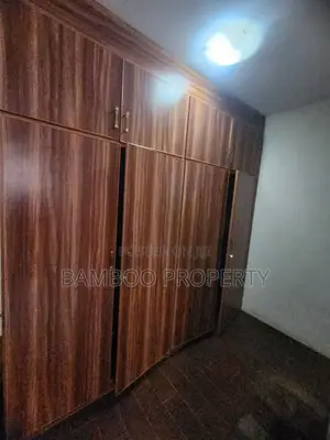 4bdrm House in Bole for rent