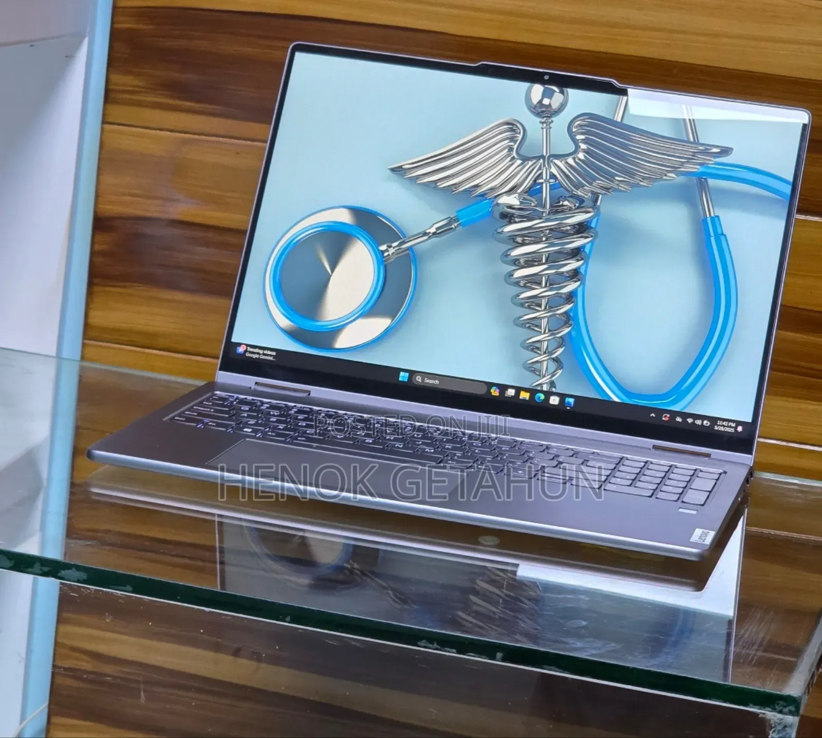 New Laptop Lenovo ThinkPad Yoga 16GB Intel Core I7 SSD 512GB