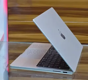 New Apple MacBook Pro 2023 M3 Max 14-Inch 8GB Apple M3 Pro SSD 512GB