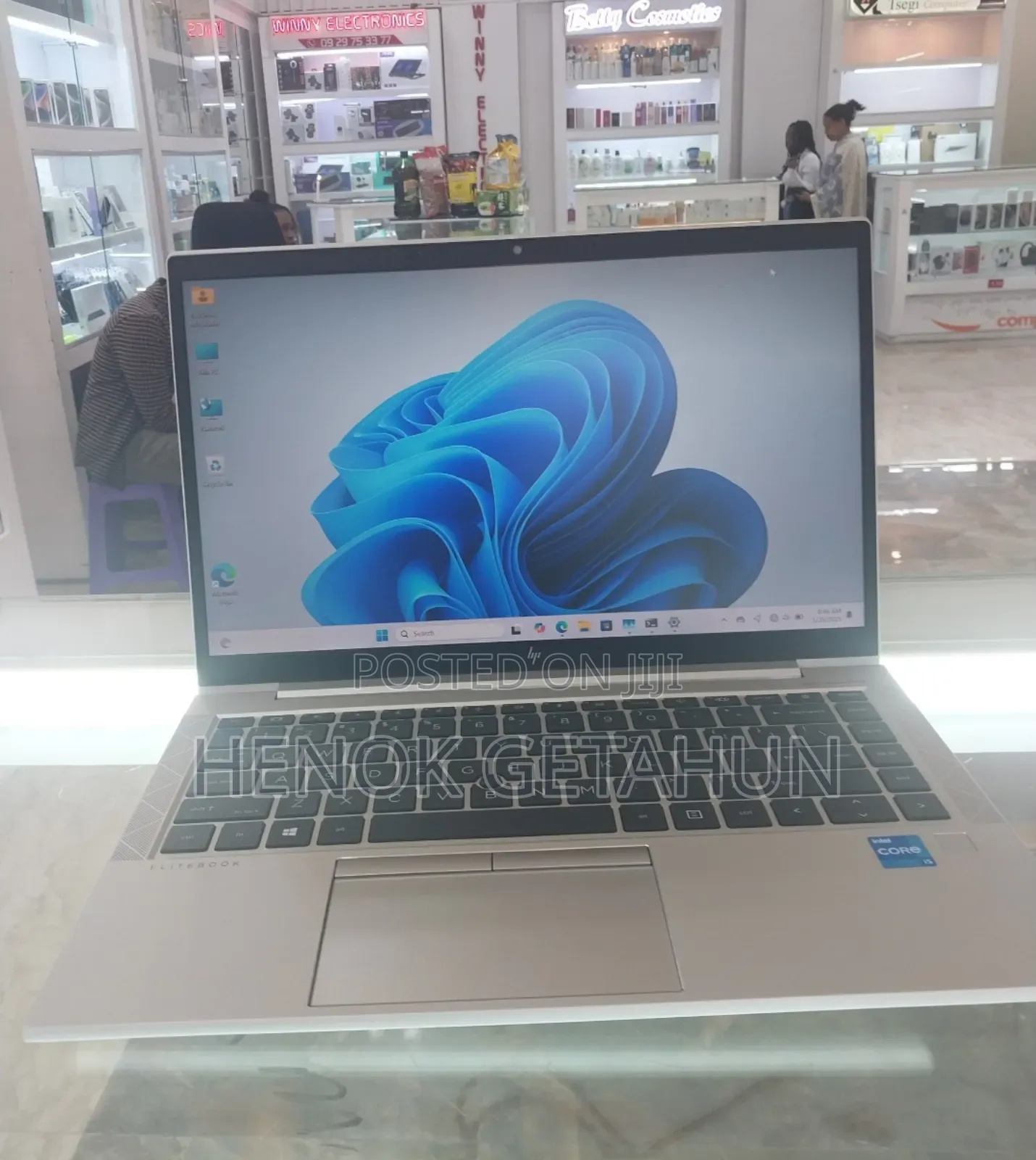 New Laptop HP EliteBook 840 G8 16GB Intel Core I5 SSD 512GB