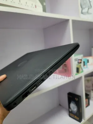 Laptop HP 15-Da2933nia 8GB Intel Core I3 SSD 256GB