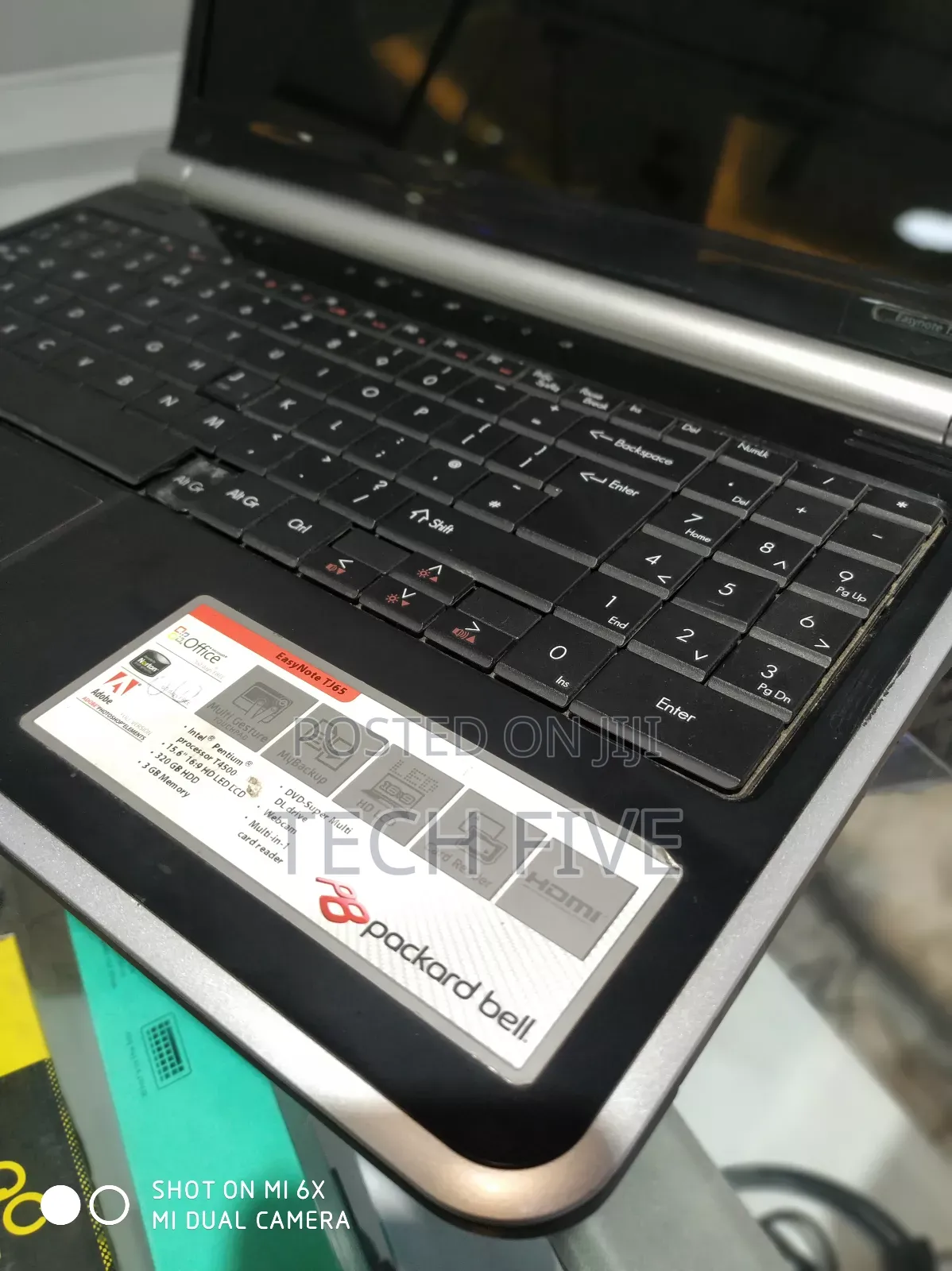 Laptop Packard Bell EasyNote LJ65 4GB Intel Pentium HDD 128GB