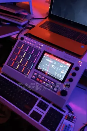 Photo - Akai Professional MPC Live Ii