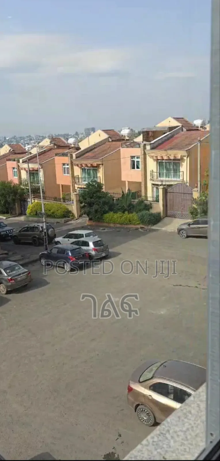 3bdrm Apartment in ኖህ ፊጋ ሳይት, Bole for sale