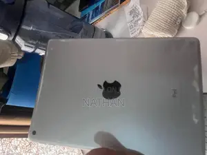 Photo - Apple iPad Wi-Fi 32 GB Gray