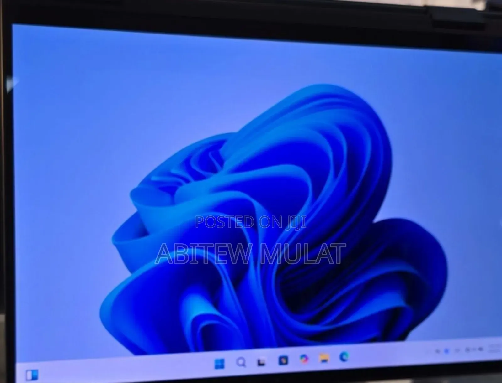 New Laptop Dell Inspiron 16 5620 16GB Intel Core I7 SSD 1T