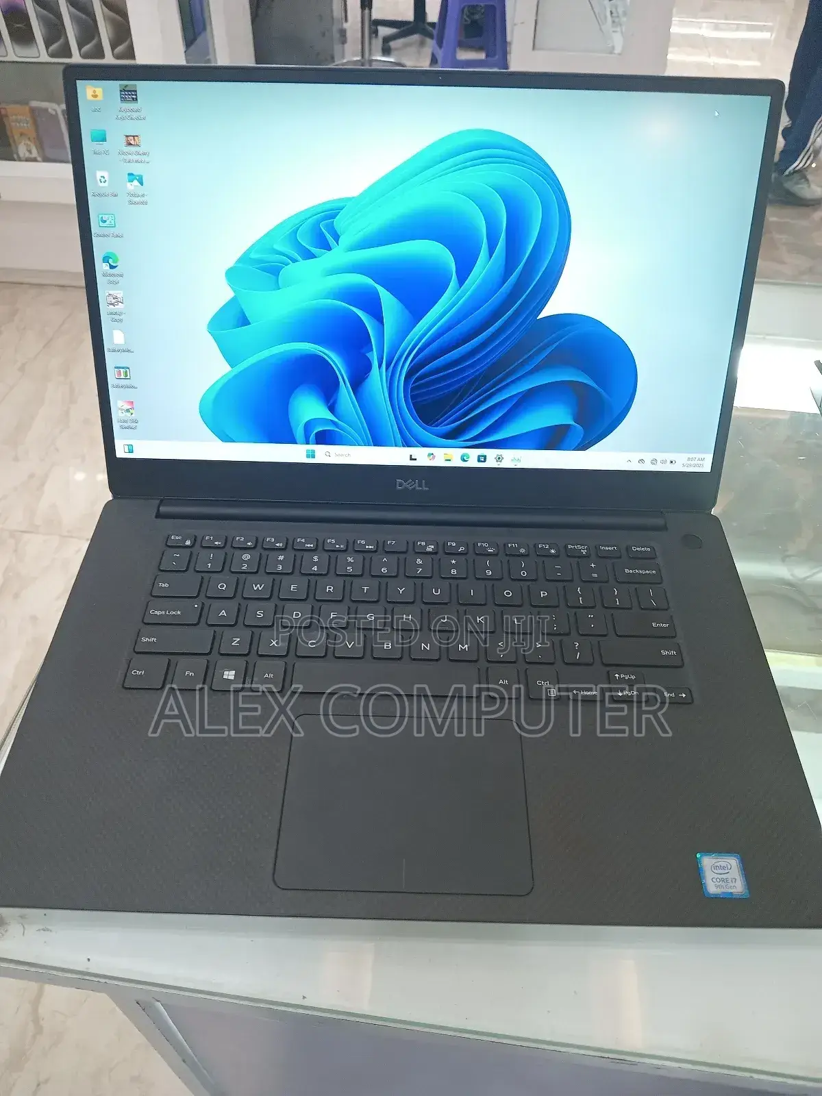 New Laptop Dell XPS 15 16GB Intel Core I7 SSD 512GB