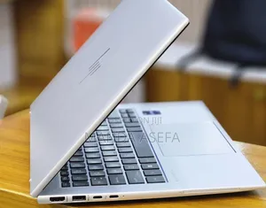 New Laptop HP EliteBook 840 10 16GB Intel Core I7 SSD 512GB