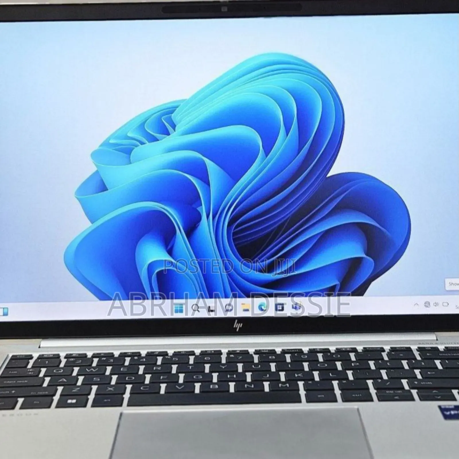 New Laptop HP EliteBook 840 G9 16GB Intel Core I7 SSD 512GB