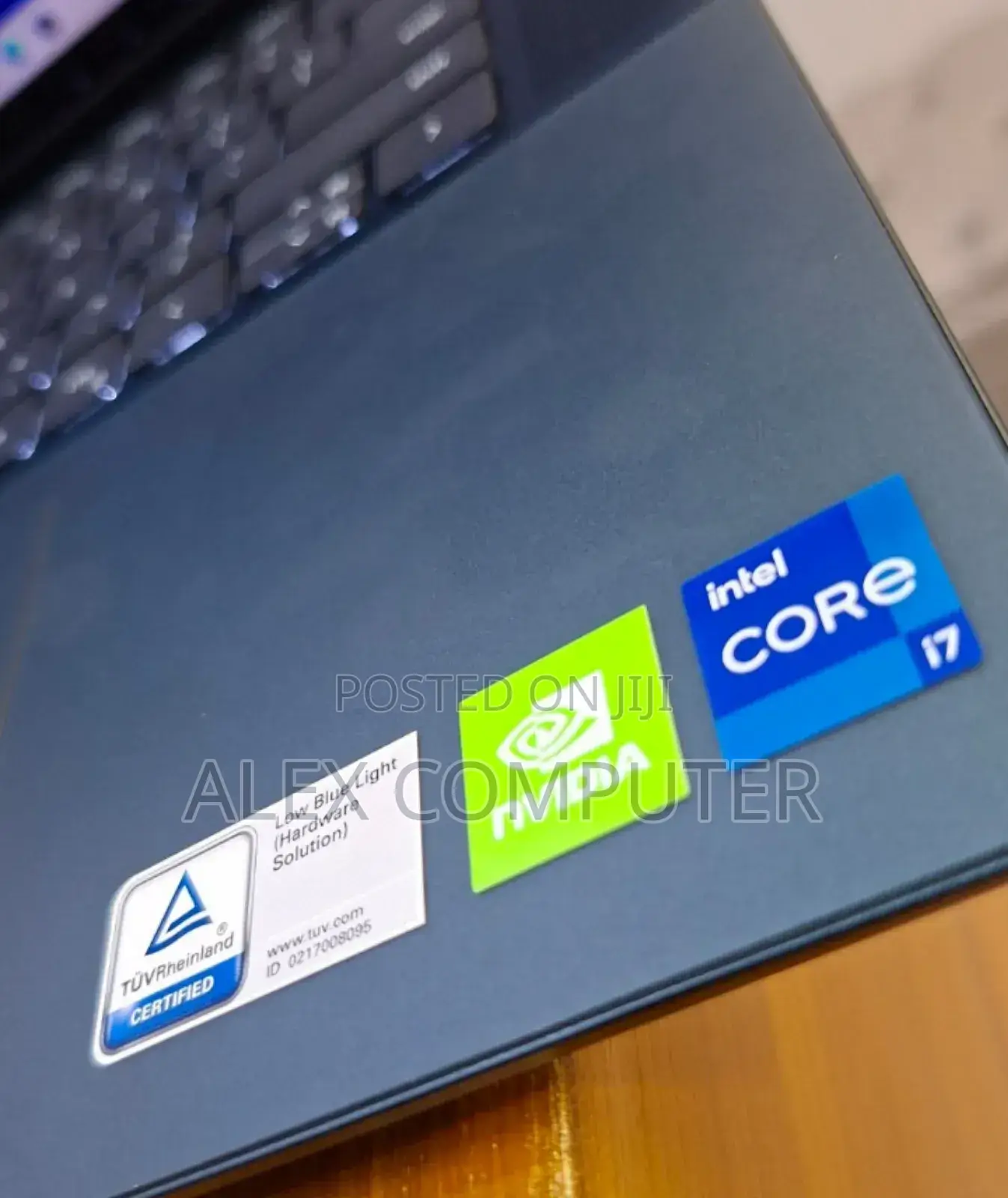 New Laptop Dell Inspiron 16 5620 16GB Intel Core I7 SSD 1T