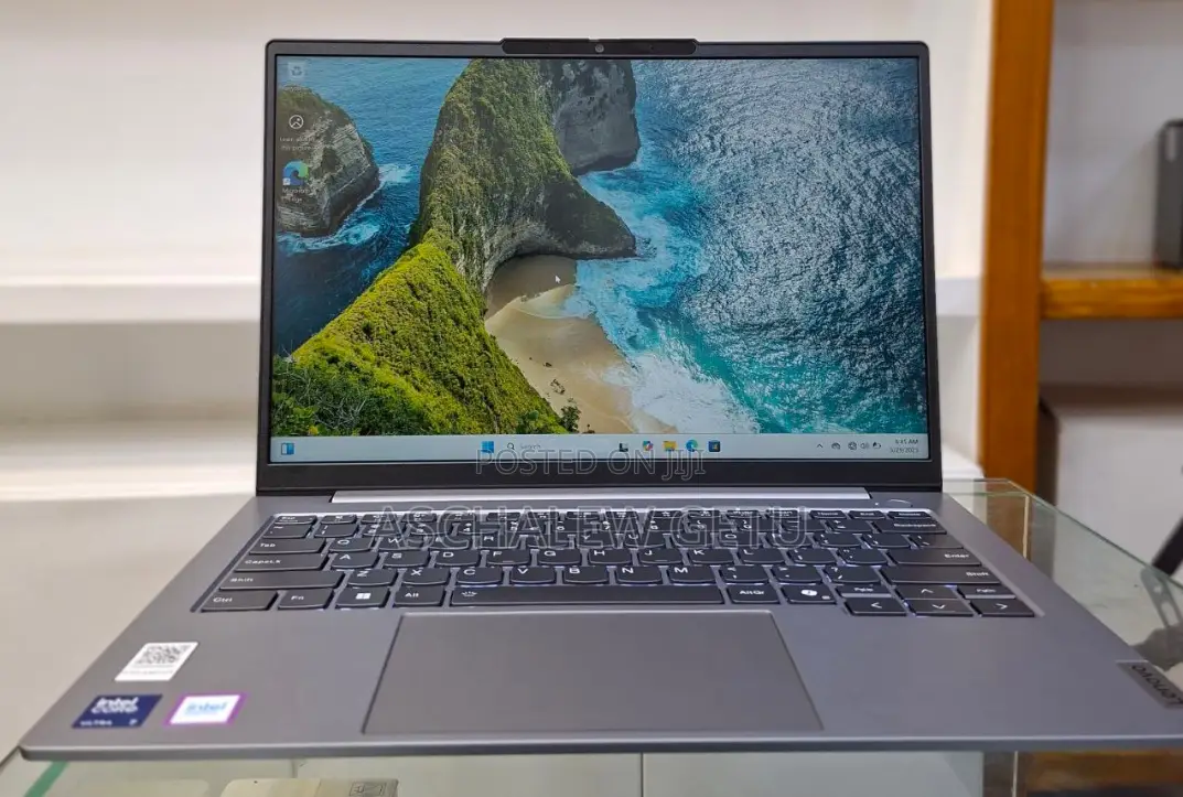 New Laptop Lenovo Thinkbook 14 16GB Intel Core Ultra 7 SSD 512GB