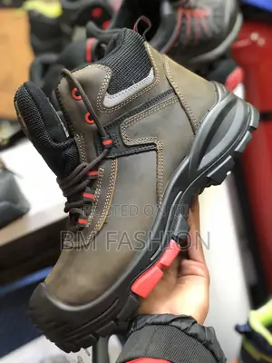 Photo - Safety Shoes