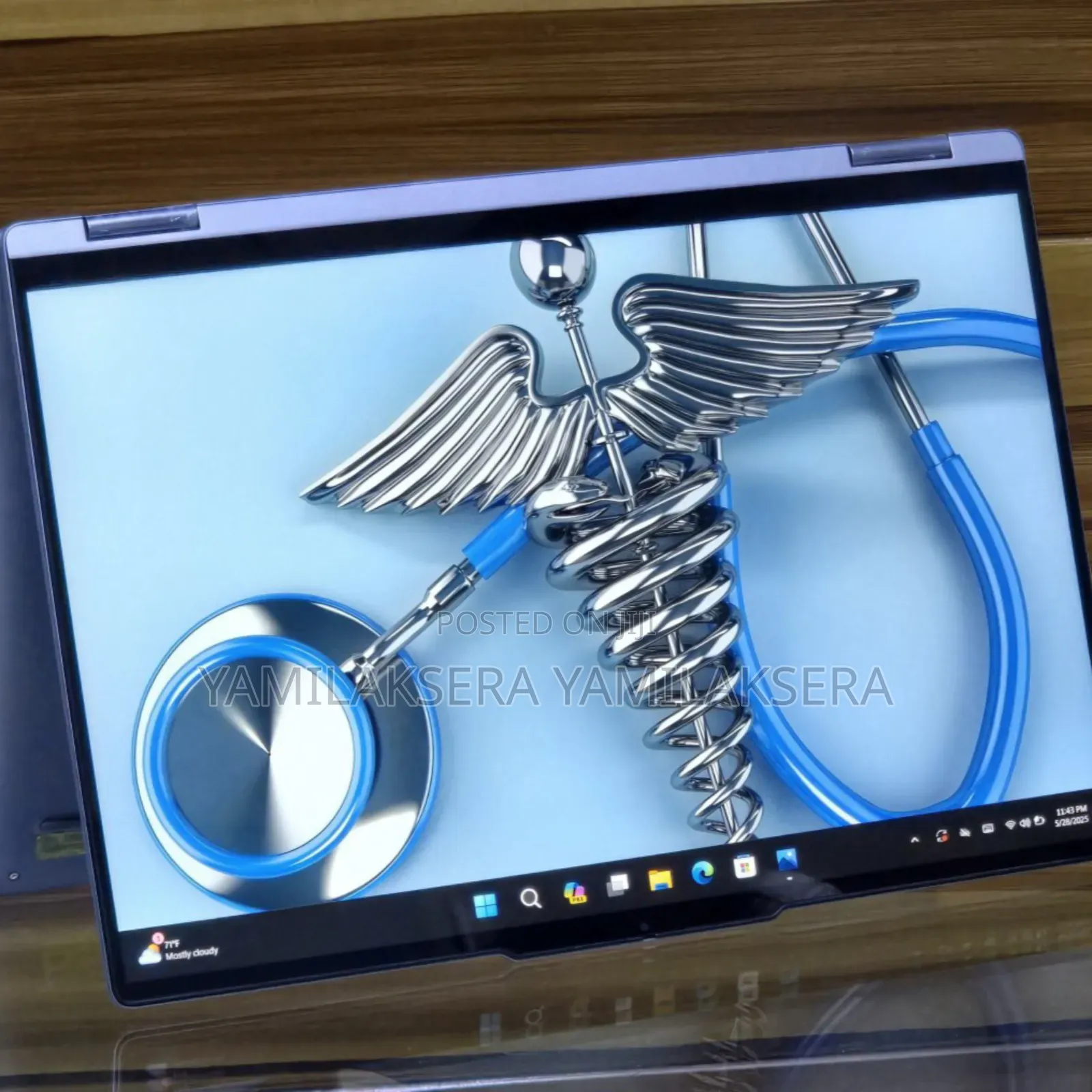 New Laptop Lenovo Yoga 7i 16GB Intel Core I7 SSD 512GB