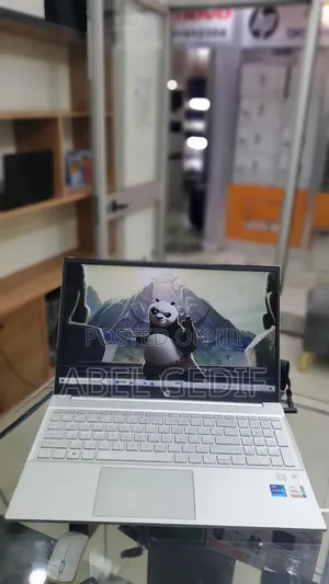 New Laptop HP Pavilion 15 16GB Intel Core I7 SSD 512GB