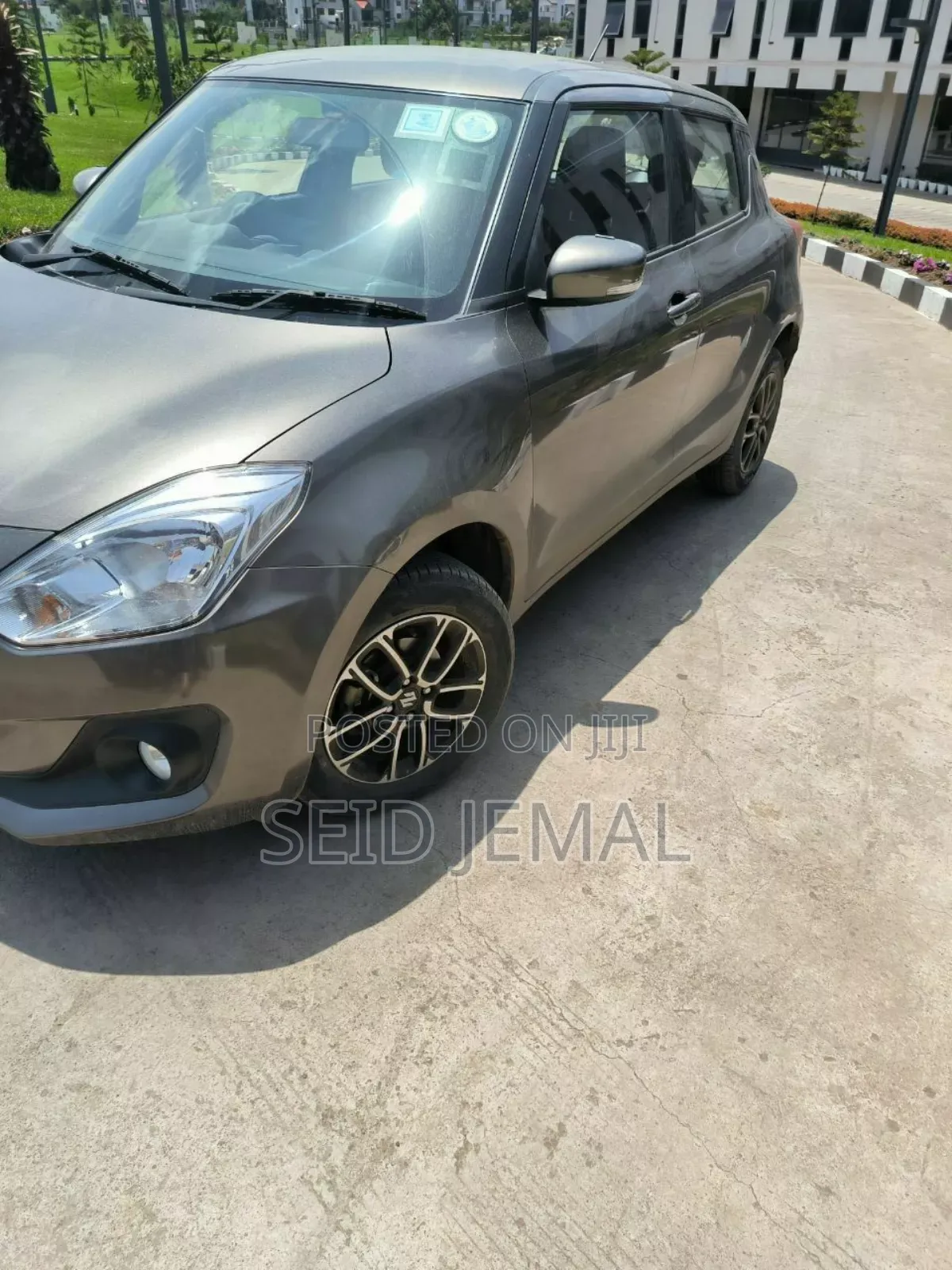 Suzuki Swift 2021 Gray