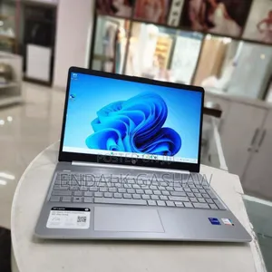 Photo - New Laptop HP EliteBook 840 8GB Intel Core I7 SSD 512GB