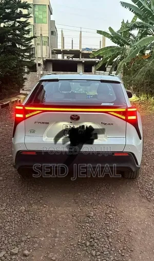 Toyota bZ4X 2022 White